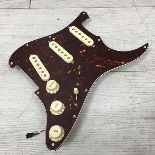 Vist Large View of Product Image Which is Used Fender S1 Noiseless Stratocaster Assembly