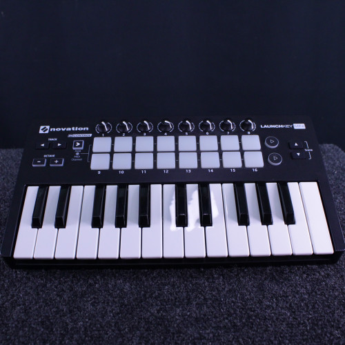 Vist Large View of Product Image Which is Used Novation LAUNCHKEY MINI 25-Key Controller 25-Key