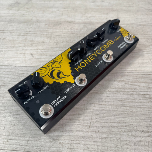 Vist Large View of Product Image Which is Used Caline CP-48 Honeycomb - Acoustic Guitar Multi-effects Pedal