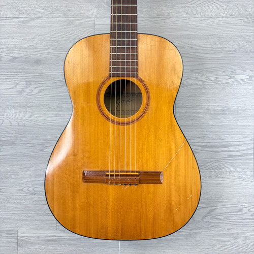 Vist Large View of Product Image Which is Used Goya G-10 CLASSICAL Vintage Solid Top Acoustic Guitar Natural