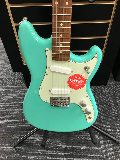 Vist Large View of Product Image Which is Used Fender PLAYER DUO SONIC Offset Double Cutaway Electric Guitar Green 6-String