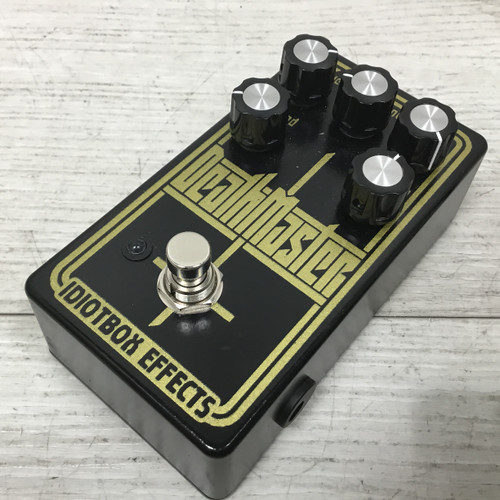 Vist Large View of Product Image Which is Used Idiotbox Effects Death Master Distortion Pedal
