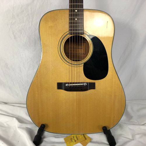 Vist Large View of Product Image Which is Used Ventura V-14 Vintage Laminate Top Acoustic Guitar Natural