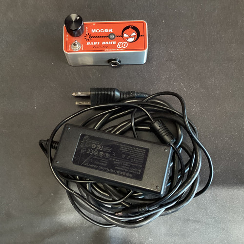 Vist Large View of Product Image Which is Used Mooer BABY BOMB 30 Guitar Effects Pedal