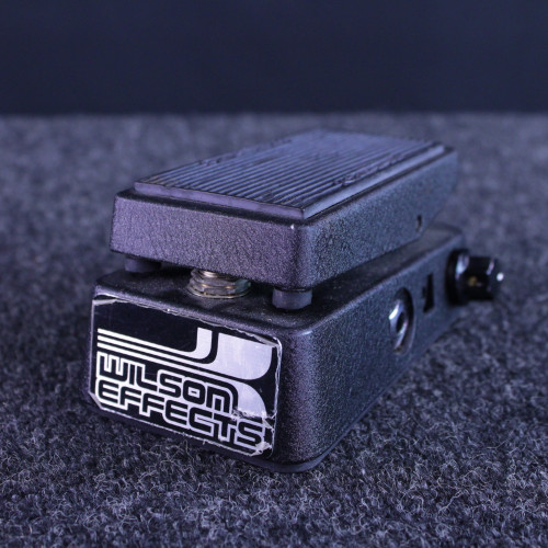Vist Large View of Product Image Which is Used WILSON EFFECTS MINI WAH PEDAL Wah Pedal