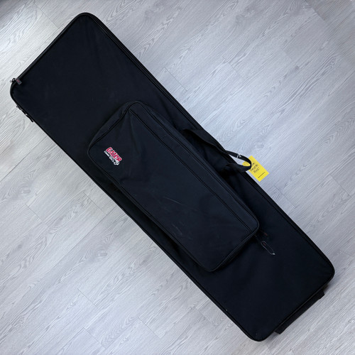 Vist Large View of Product Image Which is Used Gator 88 KEY KEYBOARD GIG BAG Large Keyboard Case
