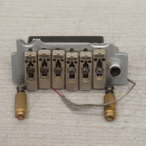 Vist Large View of Product Image Which is Used Fishman VS-100P Bridge
