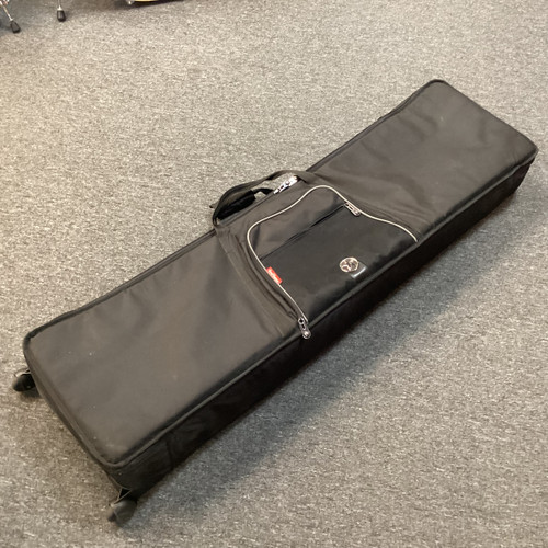 Vist Large View of Product Image Which is Used Road Runner KEYBOARD BAG 88 W/WHEELS Large Keyboard Bag