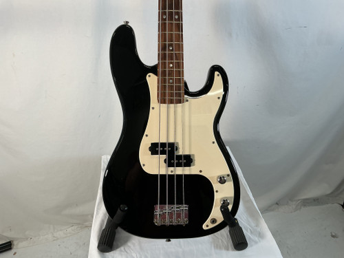 Vist Large View of Product Image Which is Used Squier AFFINITY P BASS BLACK P Type Bass Guitar Black 4-String
