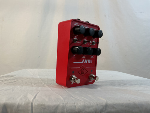 Used UNIVERSAL AUDIO ANTI 1992 Distortion Pedal 40012-S000305927 Vist Large View of Product Image Which is Used UNIVERSAL AUDIO ANTI 1992 Distortion Pedal