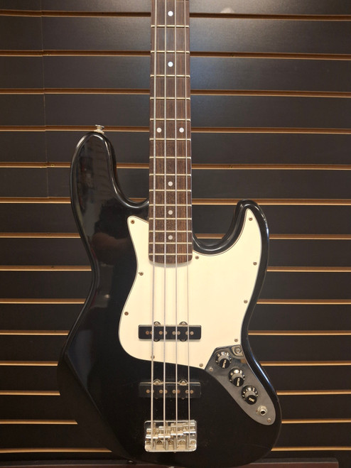 Vist Large View of Product Image Which is Used Squier JAZZ BASS MIK Bass Guitar Black 4-String