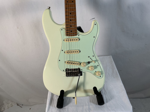 Vist Large View of Product Image Which is Used JET GUITARS S-TYPE S Type Electric Guitar Green 6-String