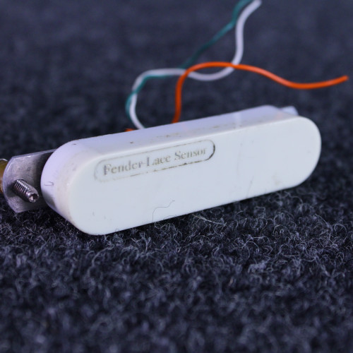 Vist Large View of Product Image Which is Used Fender LACE SENSOR GOLD 90S PAT PENDING Guitar Pickup