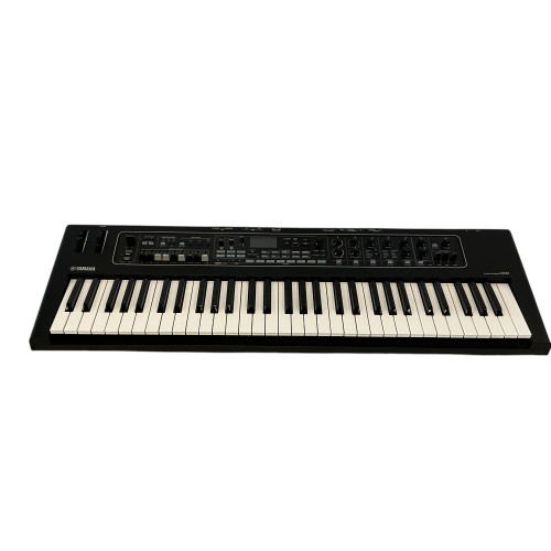 Vist Large View of Product Image Which is Used Yamaha CK61 W/12VDC 61-Key Keyboard 61-Key