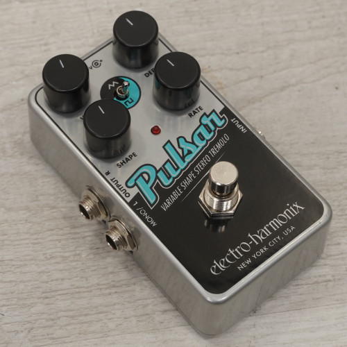 Vist Large View of Product Image Which is Used Electro Harmonix Pulsar Tremolo Pedal