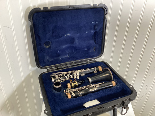 Vist Large View of Product Image Which is Used Selmer 1400 CLARINET Resonite Clarinet