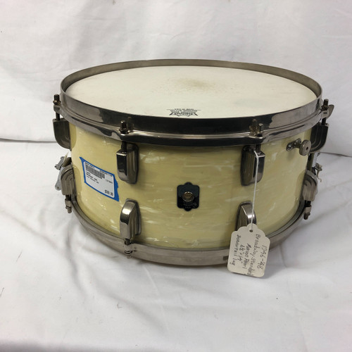 Vist Large View of Product Image Which is Used Leedy BROADWAY 60S Vintage Wood Snare Drum 14"