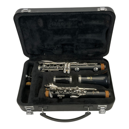 Vist Large View of Product Image Which is Used Yamaha 255 Resonite Clarinet