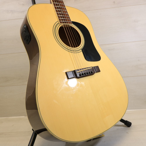 Vist Large View of Product Image Which is Used Washburn D8TPAK Acoustic Guitar Natural
