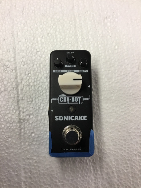 Vist Large View of Product Image Which is Used SONICAKE CRY BOT Auto Wah Pedal