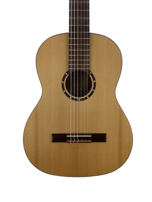 Used Ortega R122 Classical Guitar 41115-S000114317 Vist Large View of Product Image Which is Used Ortega R122 Classical Guitar