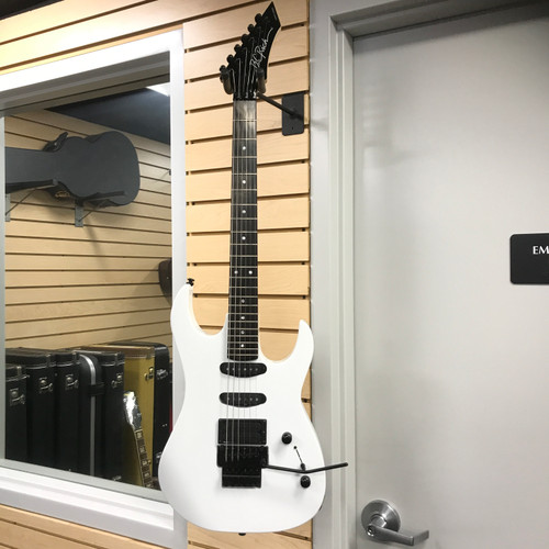Vist Large View of Product Image Which is Used BC Rich ST3 RETRO II FR Modern Metal Electric Guitar White 6-String