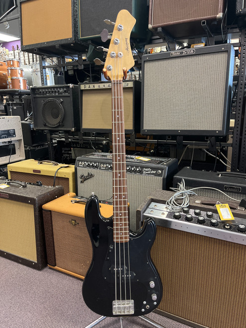 Vist Large View of Product Image Which is Used Harmony BASS Bass Guitar Black 4-String