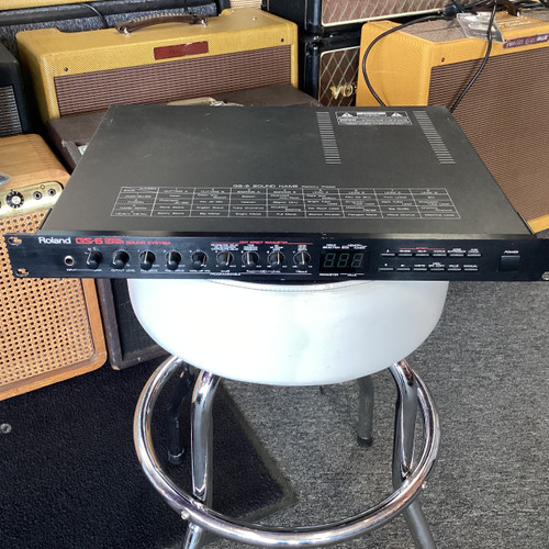 Vist Large View of Product Image Which is Used Roland GS-6 Rackmount Guitar Pre-Amp