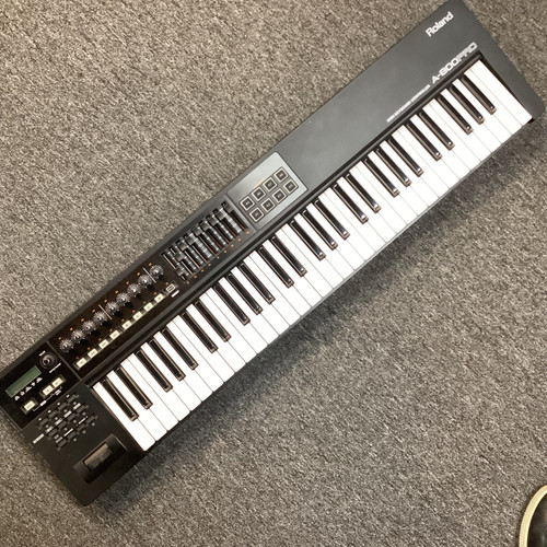 Vist Large View of Product Image Which is Used Roland A-800 PRO 61-Key Controller 61-Key