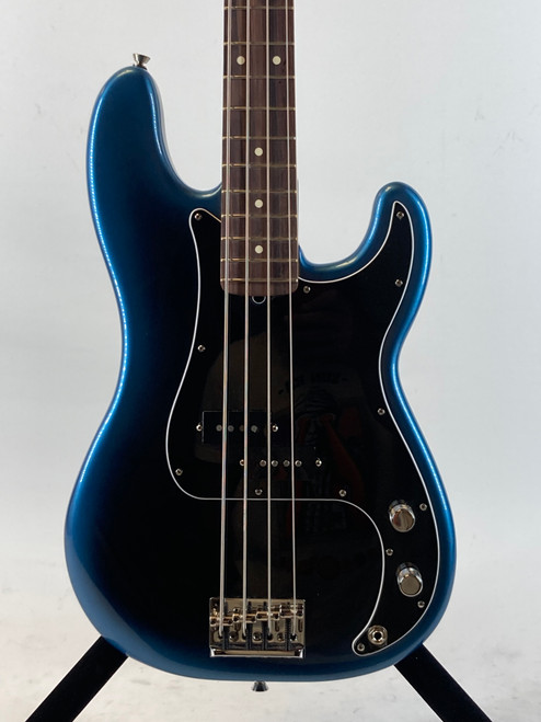 Vist Large View of Product Image Which is Used Fender 2024 American Pro II Precision Bass