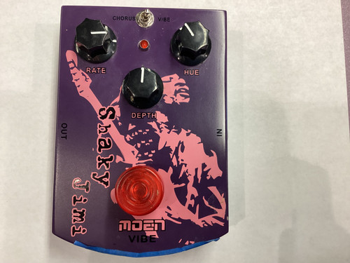 Vist Large View of Product Image Which is Used Moen VIBE SHAKY JIMI Vibrato Pedal