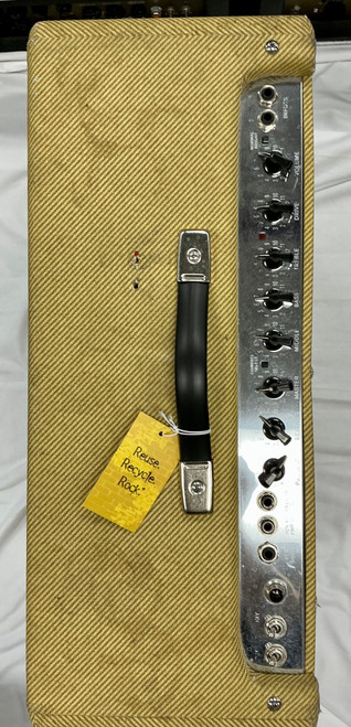 Vist Large View of Product Image Which is Used Fender BLUES DEVILLE REISSUE 4 x 10 Tube Combo