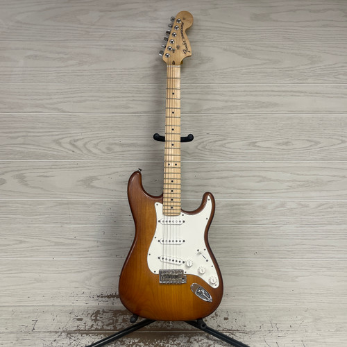 Vist Large View of Product Image Which is Used - Fender AMERICAN SPECIAL HAND-STAINED STRAT Electric Guitar 