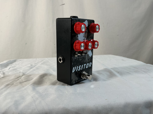 Vist Large View of Product Image Which is Used OLD BLOOD VISITOR PEDAL Delay Pedal