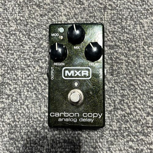 Vist Large View of Product Image Which is Used MXR CARBON COPY ANALOG DELAY Guitar Pedal