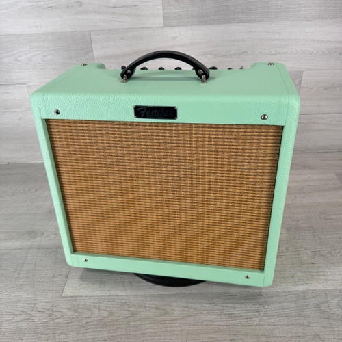 Vist Large View of Product Image Which is Used Fender Blues Jr. III - 1 x 12-inch 15-watt Tube Guitar Combo Amplifier - Sonic Blue - Eminence Cannabis Rex Loaded