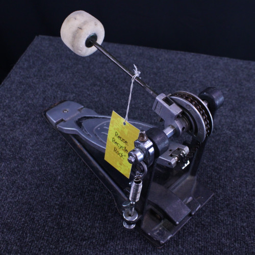 Vist Large View of Product Image Which is Used Pearl OLD KICK PEDAL OKAY Vintage Kick Drum Pedal
