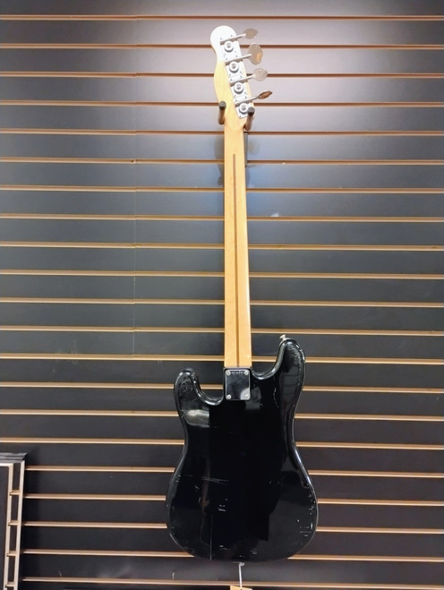 Vist Large View of Product Image Which is Used Squier BULLET BASS Bass Guitar Black 4-String