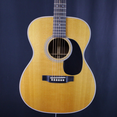 Vist Large View of Product Image Which is Used Martin 000-28 2014 Solid Top Acoustic Guitar Natural
