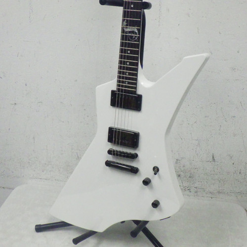 Vist Large View of Product Image Which is Used ESP LTD James Hetfield Snakebyte