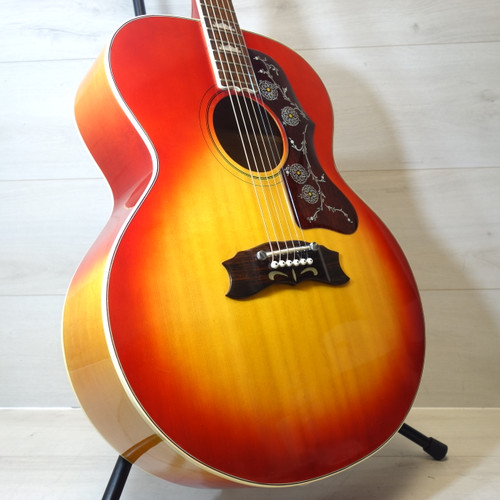 Vist Large View of Product Image Which is Used Ventura V-200 Acoustic Guitar Sunburst