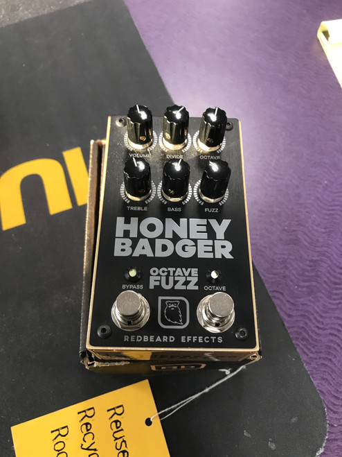 Vist Large View of Product Image Which is Used REDBEARD EFFECTS OCTAVE FUZZ Fuzz Pedal