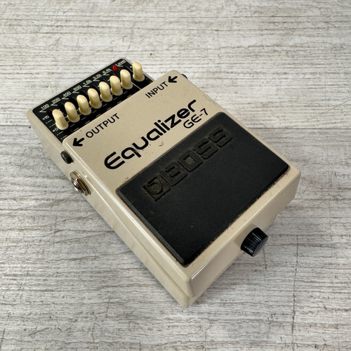 Vist Large View of Product Image Which is Used Boss GE-7 - 7-band EQ Pedal