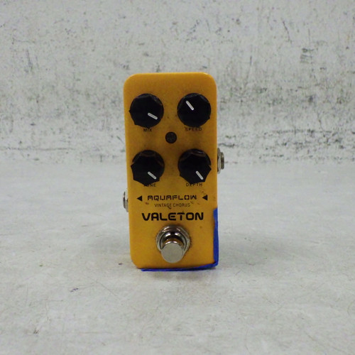 Vist Large View of Product Image Which is Used Valeton Aquaflow Guitar Effects Pedal