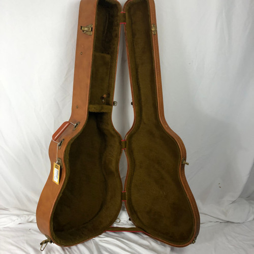 Vist Large View of Product Image Which is Used USED ACOUSTIC DREAD CASE Guitar Case