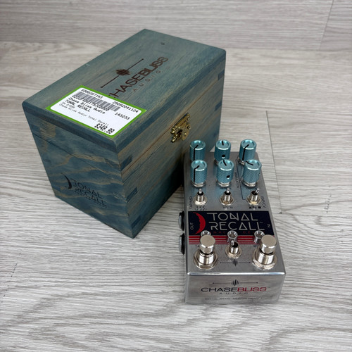 Vist Large View of Product Image Which is Used Chase Bliss Audio TONAL RECALL Delay Pedal