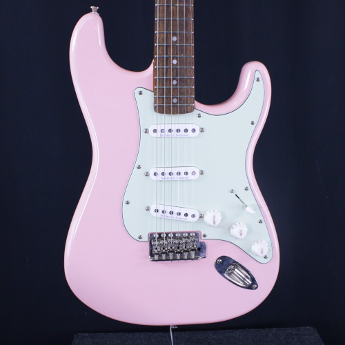 Vist Large View of Product Image Which is Used Squier CLASSIC VIBE STRAT SEYMOUR DUNCANS UPGRADE Type Electric Guitar Pink 6-String