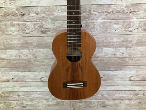 Vist Large View of Product Image Which is Used Kamaka Concert Longneck HF-2L UKULELE 