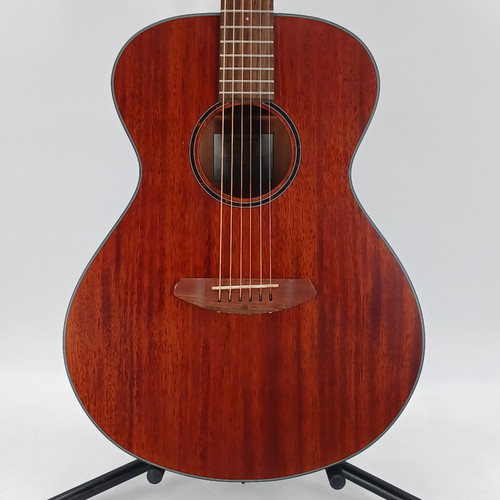 Vist Large View of Product Image Which is Used Breedlove DISCOVERY ECO Solid Top Acoustic Guitar Wood