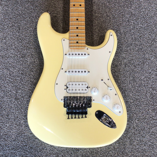 Vist Large View of Product Image Which is Used 2001 FENDER AMERICAN FLOYD ROSE SPECIAL HSS STRATOCASTER Electric Guitar